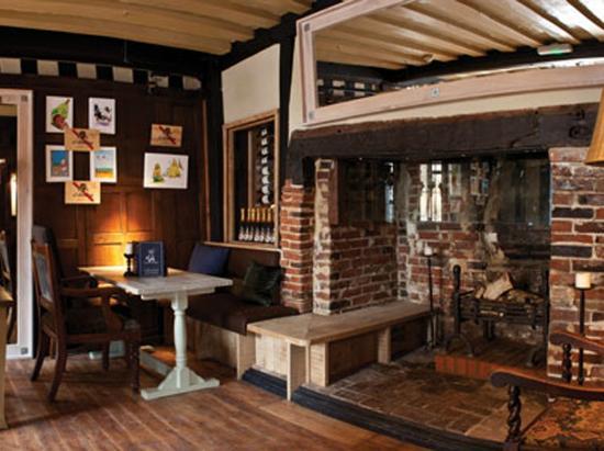 Отель The Cross Keys Саффрон-Уолден Экстерьер фото