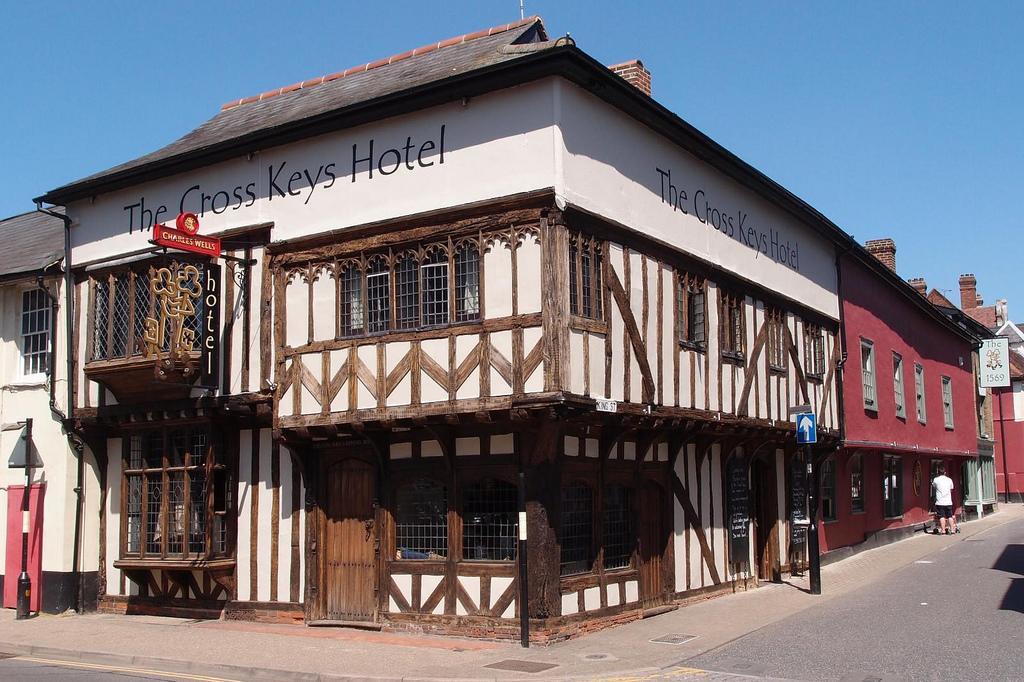 Отель The Cross Keys Саффрон-Уолден Экстерьер фото